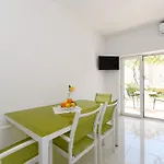 22 Apartment